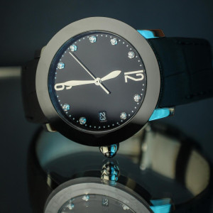 Frederique Constant unveils two new Classics Vintage Rally Healey limited editions